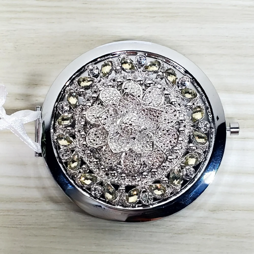 Isaac Mizrahi Silver Tone Two Mirrors Compact NIB NWT